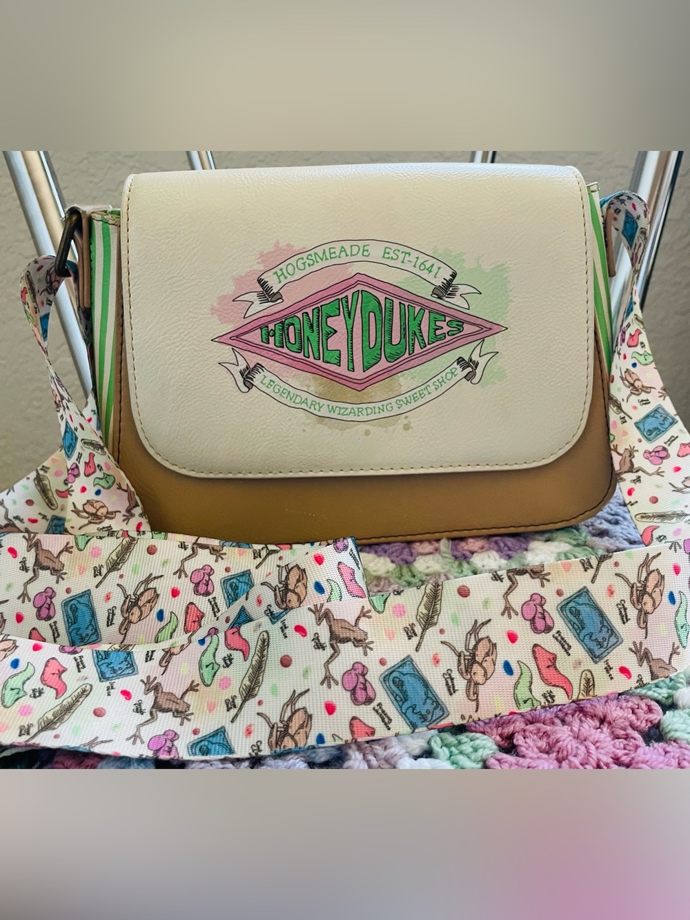 Loungefly Harry Potter/Honeydukes  Crossbody Bag